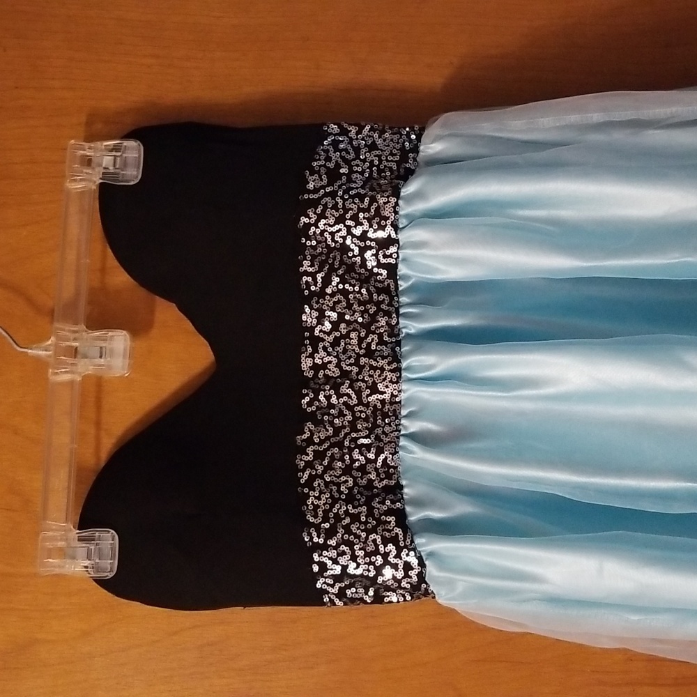 Aqua/Mint Green and Black Formal Gown Size Medium: C